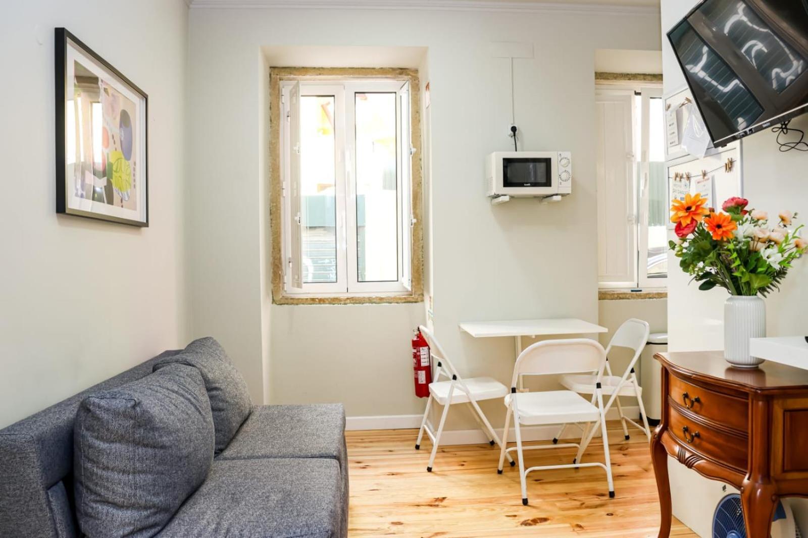 Residencia Queiros - Apartamento T1 Lisbon Luaran gambar