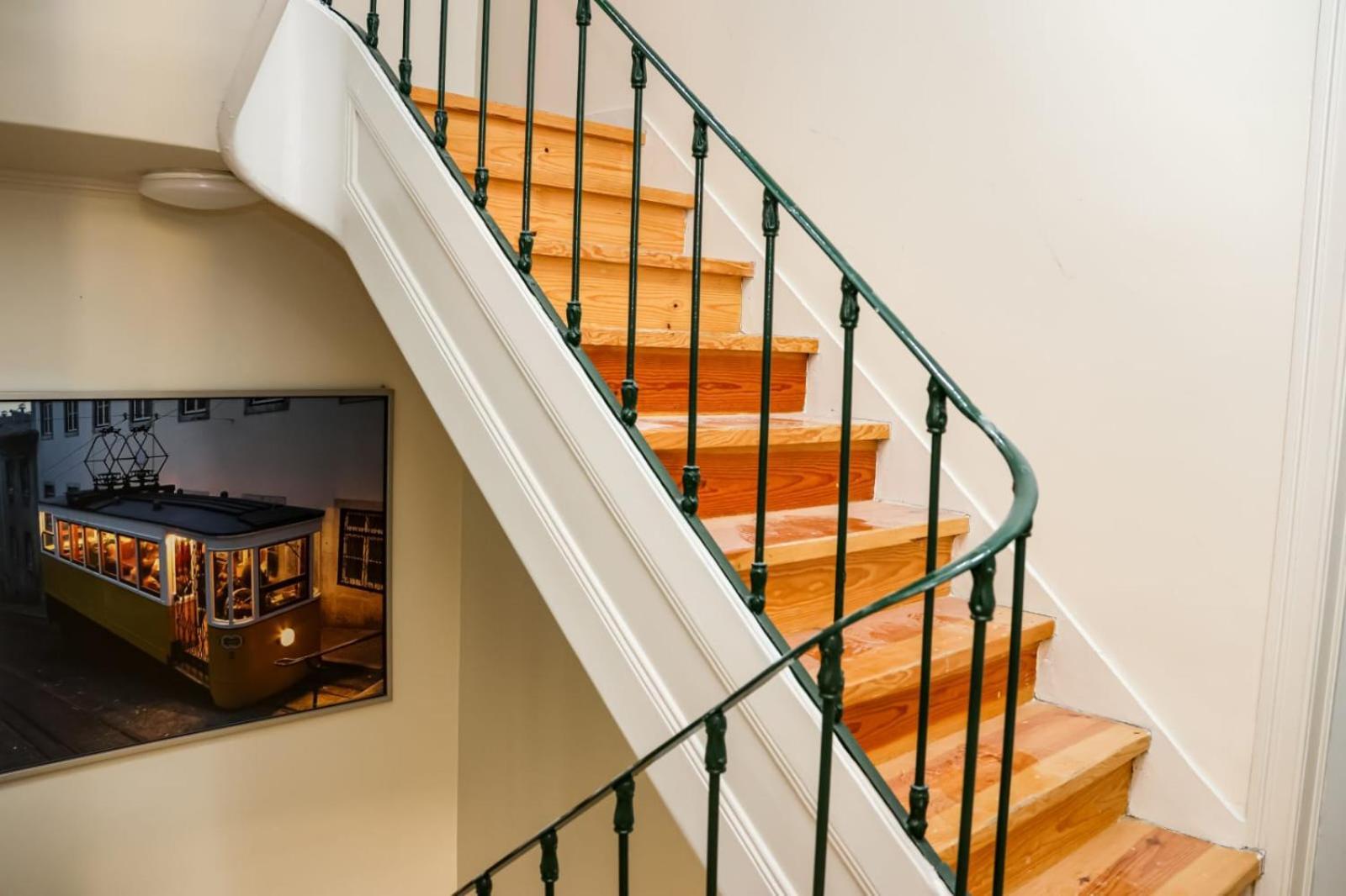 Residencia Queiros - Apartamento T1 Lisbon Luaran gambar