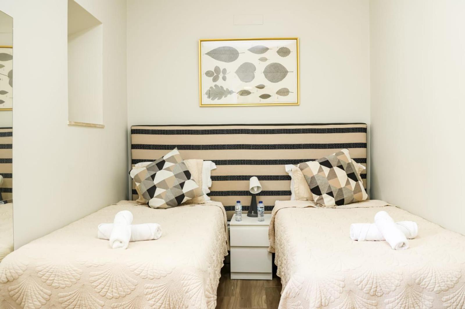 Residencia Queiros - Apartamento T1 Lisbon Luaran gambar